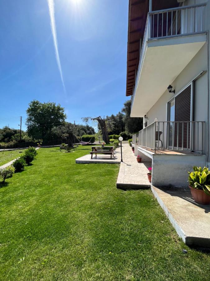 Ilias Apartments Dassia By Hotelius מראה חיצוני תמונה